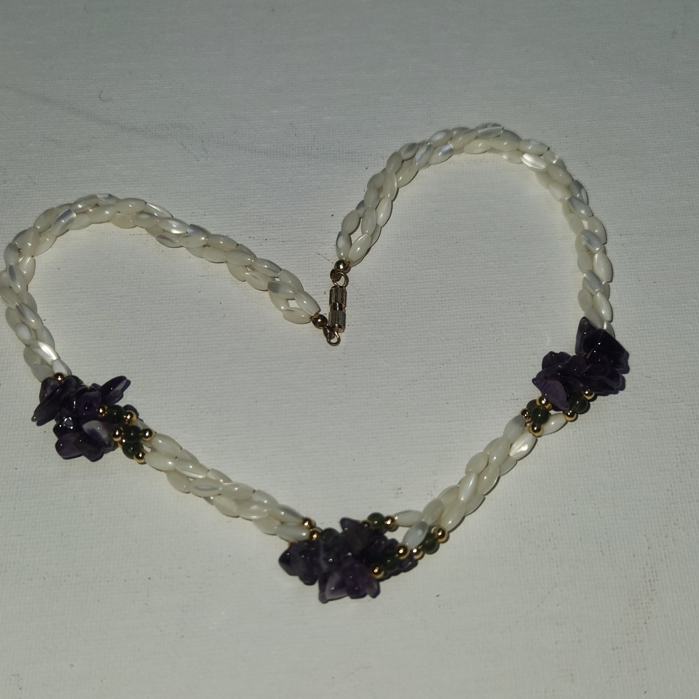 Vintage Mother of Pearl Amethyst Jade Chip Multi Strand Necklace Gold Tone Clasp - Picture 6 of 15